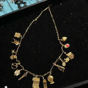 Kingston ny‎ necklace